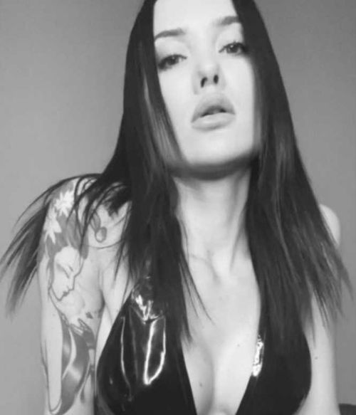 mistresszoenoir